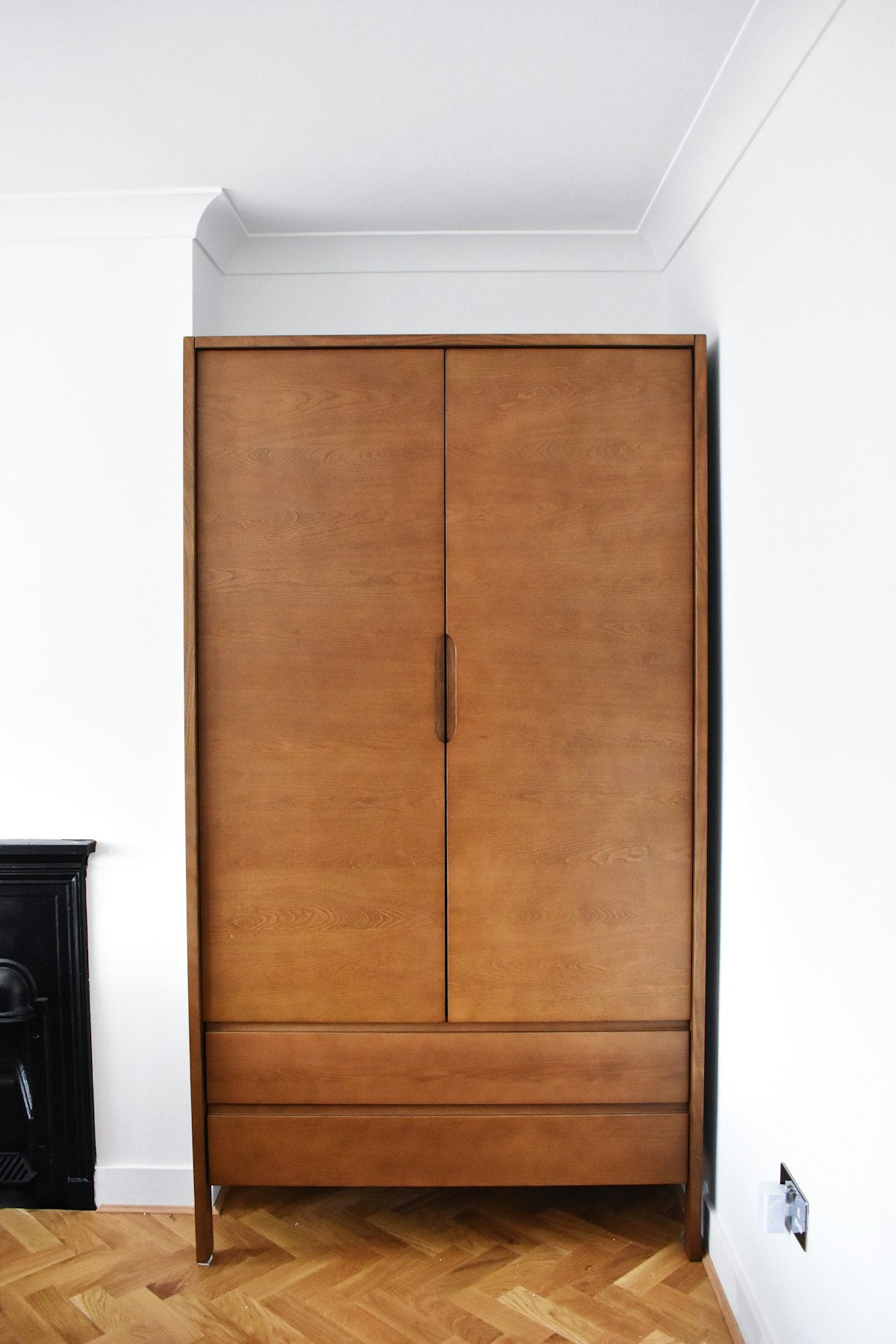 Custom walk-in closet installed in an Orlando home